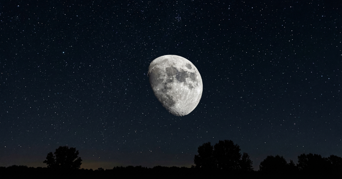Waxing Gibbous Moon almost full night sky astrology refinement